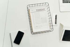 How to Keep Your Emails Under Control and Stay Organized